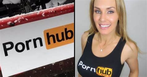 Pornhub Helps People Get Plowed During The Winter But Its Not What You Think True Activist