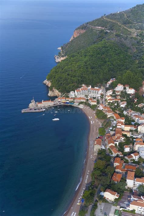 Petrovac Na Mlavi Montenegro Immagine Stock Immagine Di Spiaggia