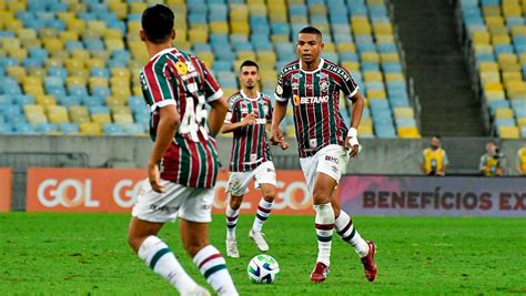 Fluminense explica ausência de David Braz na lista de relacionados para