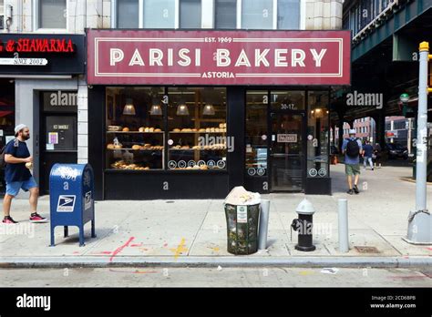 Parisi Bakery 30 17 Broadway Queens Ny Exterior Storefront Of An