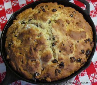 I love baking with pretty pans. ~Pioneer Woman at Heart ~: Baking in Cast Iron ~ Naughty ...