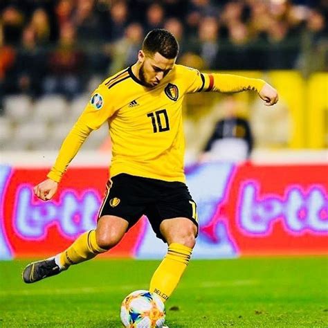 Eden hazard real madrid wallpaper. Eden Hazard (@hazardeden_10) • Fotos y videos de Instagram