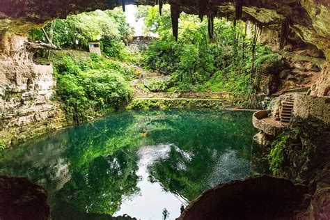 Chichen Itza Cenote Cenote In Yucatan Peninsula Chichen Itza Tour