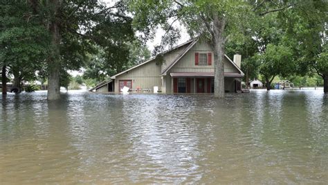 Incredible Images Show Louisianas Massive Flooding