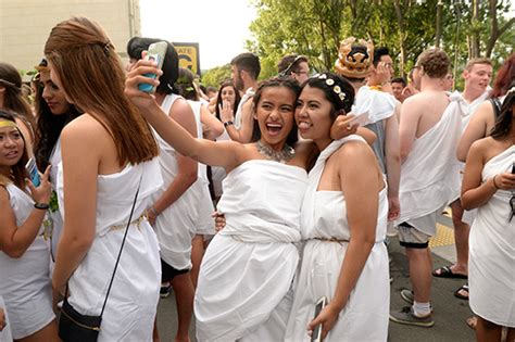 10 Incredible Party Themes For University Life Play Sexiest Toga 16