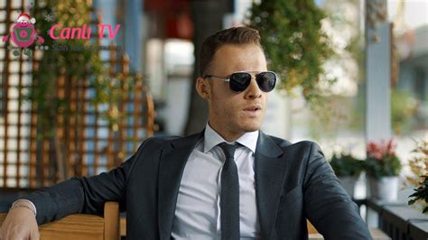 Sen çal kapımı, mf yapım imzalı, ilk bölümü 8 temmuz 2020 tarihinde yayınlanan, yönetmen koltuğuna 1. Sen Çal Kapımı Oyuncusu Kerem Bürsin Kimdir? Kaç Yaşında ...