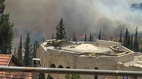 שיא חום של כל הזמנים באיטליה, שריפות ענק במדינה 2 דק' קריאה. שריפות בירושלים: עשרות בתים פונו משלוש שכונות
