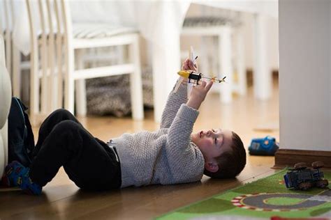 Check spelling or type a new query. How to Encourage Solitary Play - Why Solitary Play Is Good ...