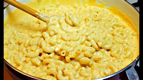 On a stovetop, start by cooking your pasta of choice. Mac and cheese: come preparare i celebri maccheroni al ...