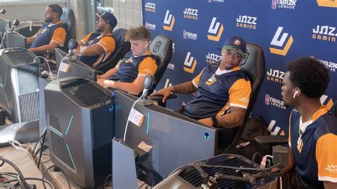 Many players will call their lanes (e.g., top, mid, bot) in the chat section. Jazz end Warriors' unbeaten NBA 2K League start | Sports-Games