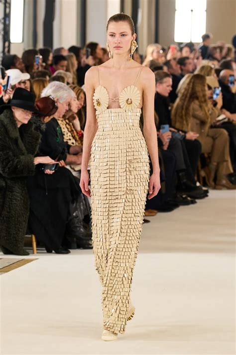 Schiaparelli Spring 2023 Couture Collection Artofit