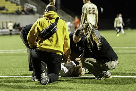 Athletic Trainers Discuss Working With Injured Athletes The Northerner
