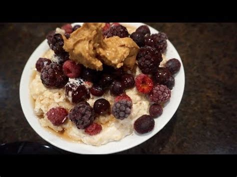 Healthy low calorie overnight oats. Macro-Friendly Overnight Oats (LOW-CALORIE, HIGH-VOLUME) - YouTube