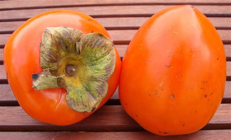 The hachiya persimmons (pointy ends and more heart shaped) are not as sweet, i really like those sliced and roasted or super. WHAT IS PERSIMMON FRUIT? |The Garden of Eaden