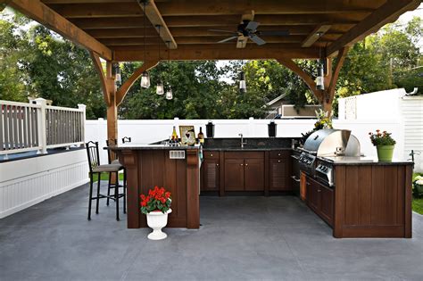 Plus, check out a clever tool for whipping up creative pancake shapes on the griddle kids will love. Outdoor Kitchen, Patio,Char Grill-BBQ- Leeds, UK - Gallery Kitchen Design
