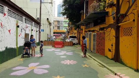 Jalan alor is a famous food street in kuala lumpur. Jalan Alor Street Art
