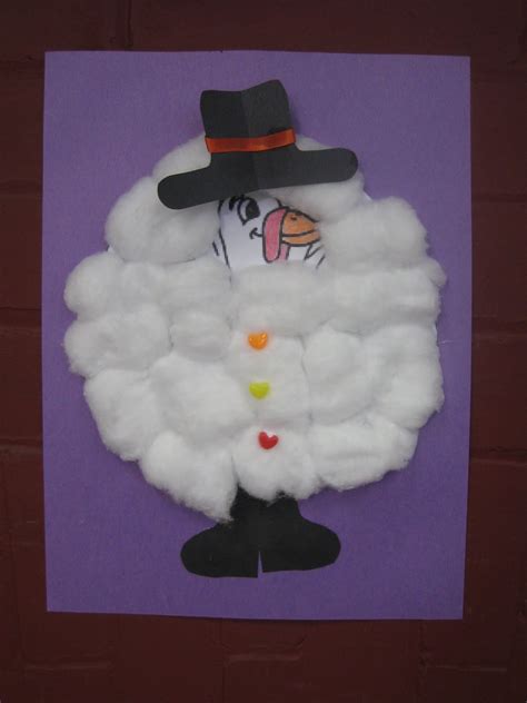 Once it is brought back to school, students will write about the turkey and how it survived. Nancy Kay Holmes Library: Tom Turkey in Disguise ...