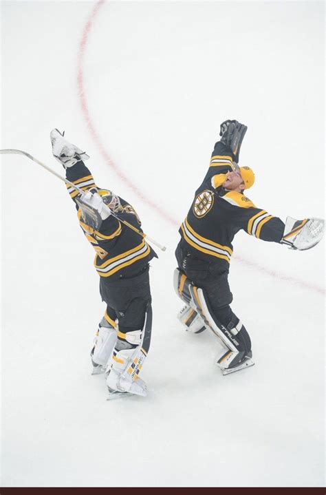 Goalie Hugs Bruins Hockey Boston Hockey Boston Bruins Hockey