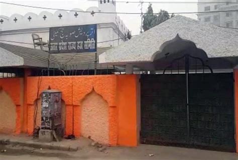Haj House In Up Painted Saffron Dynamite News