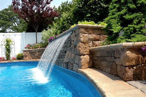 7 Best Water Feature For Your Pool ‐ The Pool Co