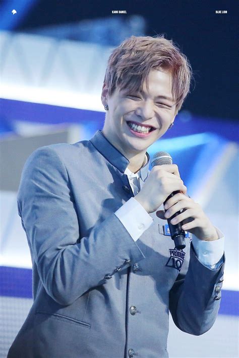 just 31 pictures of wanna one kang daniel s adorable smile kang daniel produce 101 daniel