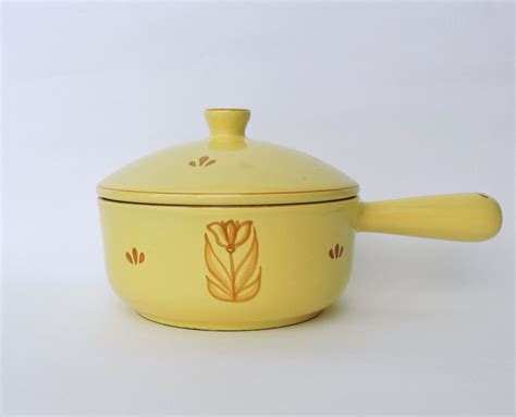 Vintage Dru Holland Cast Iron Pan 2 Qt Yellow Tulip Enameled Saucepan