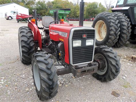 Massey Ferguson 240 With Front Wheel Drive Red Pictures Old Tractors