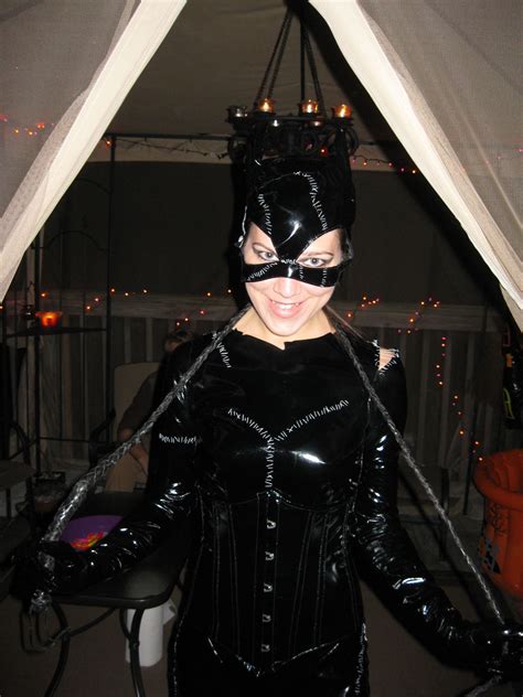 Diy Catwoman Costume For Halloween Cat Woman Costume Catwoman Cosplay Diy Catwoman Costume