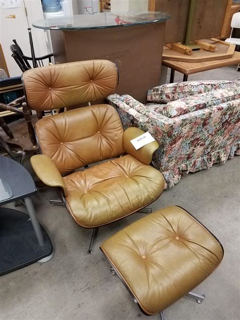 Its recommended that you make vivid registration marks along the edges of the reinforcement. Any idea on the maker of this replica Eames lounge chair ...