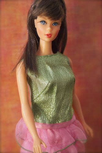 mod era barbie twist n turn barbie brunette vintage barbie barbie dolls brunette mod