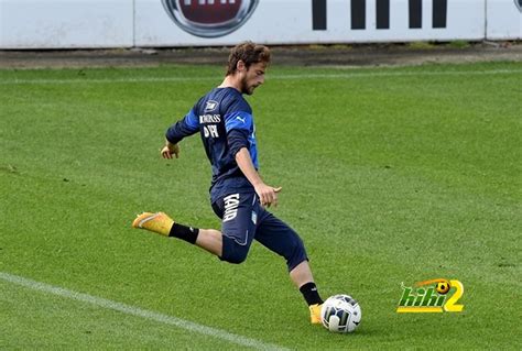 يشكل منتخب إيطاليا في ظاهرة في المباريات الأخيرة قبل يورو 2020 حيث لم يتلقَ أي هزيمة لمدة 25 مباراة متتالية، أي منذ 3 سنوات، وهو ما يجعلنا نتساءل كيف تحققت. صور : أخر استعدادات منتخب ايطاليا لمباراة كرواتيا - هاي كورة