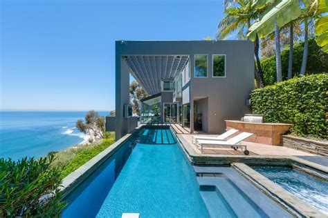 Hot Property Matthew Perry Lists Pier House For Sale In Malibu Los