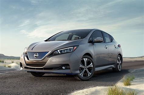 Nissan Cuts Starting Price Of Its Electric Leaf To Under 30000 The
