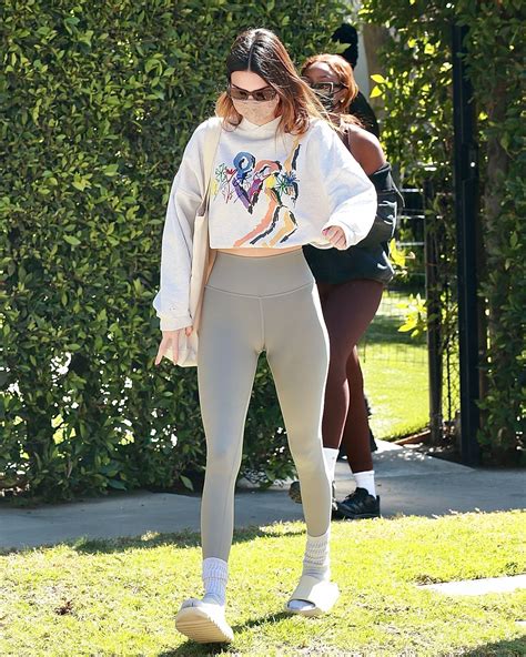Kendall Jenner - Fantastic Ass and Cameltoe in Leggings Out in West