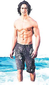 Bollywood Jackie Shroff Son Tiger Shroff Photoes And Wallpapers