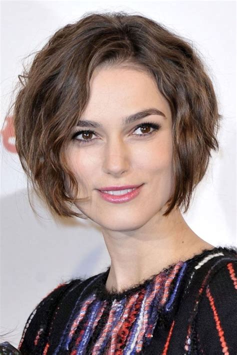 Extra shot choppy french bob for wavy hair 21. 18 Marvelous Hairstyles for Thick Wavy Hair - Haircuts ...