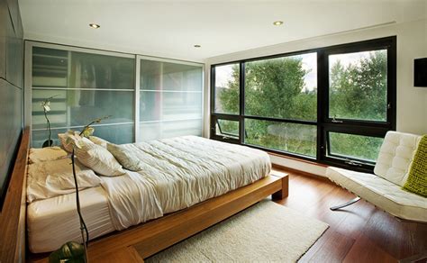 13 идей для окон в спальне которые добавят стиля вашему пространству