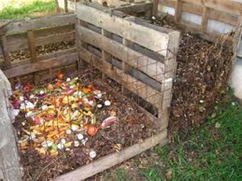How To Use A Composting Bin Or Create A Compost Pile Dengarden