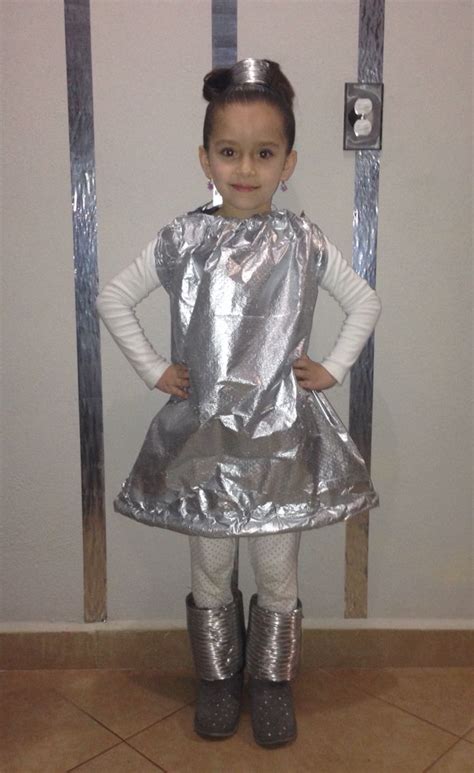 Futuristic Diy Costume Disfraz Futurista Disfraz Astronauta Disfraz