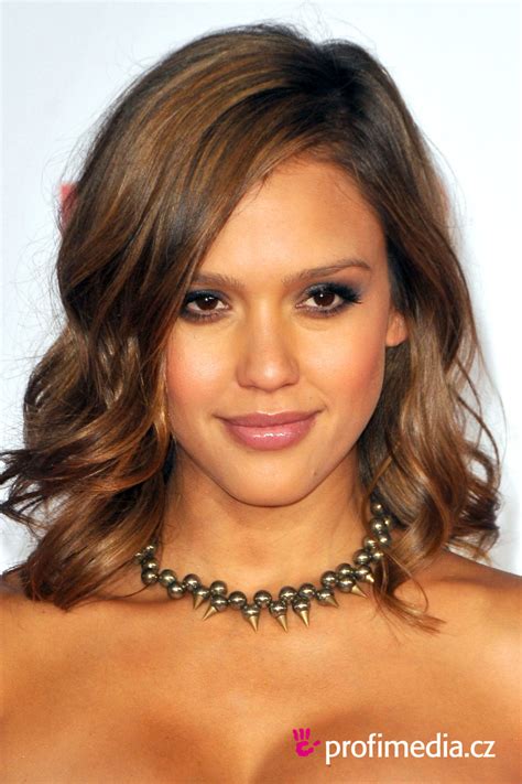 Jessica Alba Hairstyle Easyhairstyler