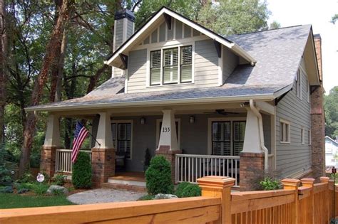 A New Craftsman Bungalow With Historic Charm