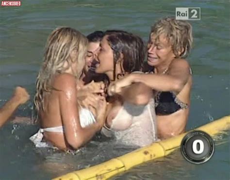 Nackte Guendalina Tavassi In L Isola Dei Famosi My XXX Hot Girl