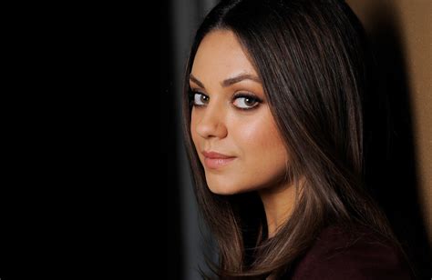 Mila Kunis Ted Photocall Full Hd Images Hd Photos