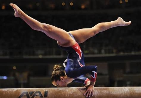Alicia Sacramone Completes Her Routine On The Balance Beam At The U S