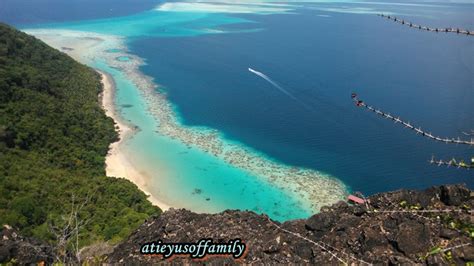 It was originally gazetted as a bird sanctuary before if you have a reservation at the sipadan water village resort resort be sure to check if your package includes a pick up from the airport and. View Puncak Bohey Dulang Island, Semporna ~ Di Jari Pena ...