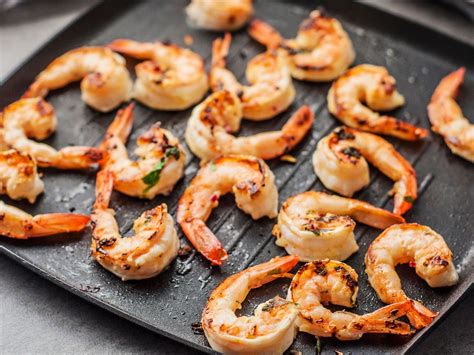 I used butter, honey, smoked paprika and lemon juice as. How to Make the Best Marinated Grilled Shrimp - loriannsfoodandfam