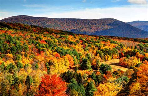 The Best Places To See Fall Colors In Massachusetts