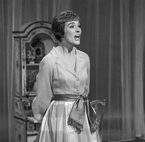 8 Supercalifragilistic Facts About Julie Andrews On Her 80th Birthday