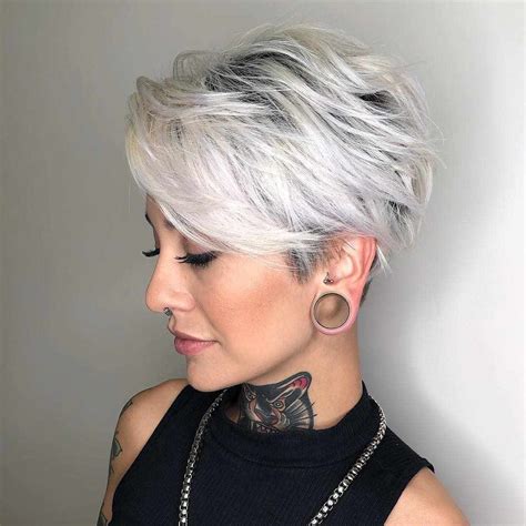 10 Colorful And Stylish Easy Pixie Haircut Ideas Short Pixie Cuts 2021