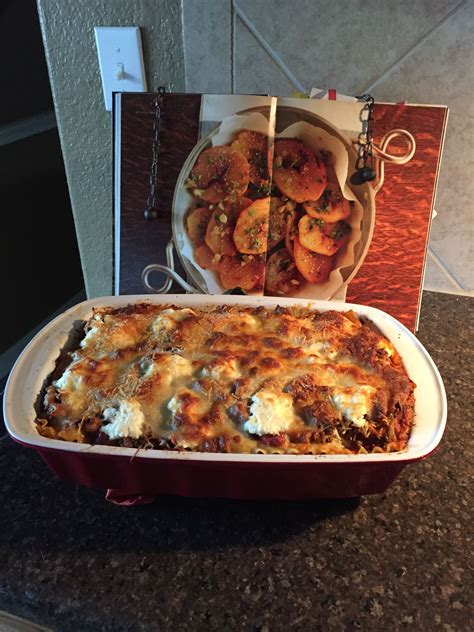 She will show us how to start the new year right with a couple delicious breakfast dishes. Trisha Yearwood Recipes Cowboy Lasagna
